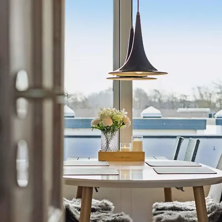 Cosy Small For 4 Persons 펜션 Tranekær