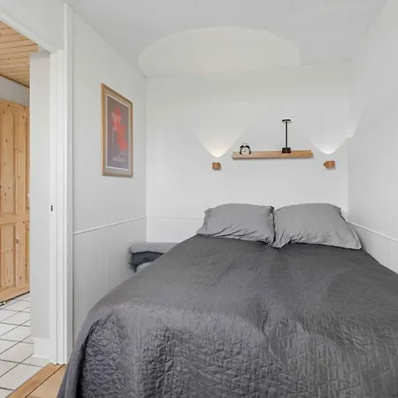 Cosy Small For 4 Persons