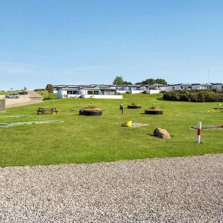 Cosy Small For 4 Persons Vakantiehuis