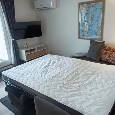 בית נופש Cosy Small For 4 Persons