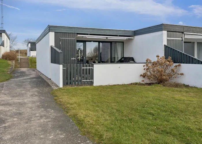 Cosy Small For 4 Persons *