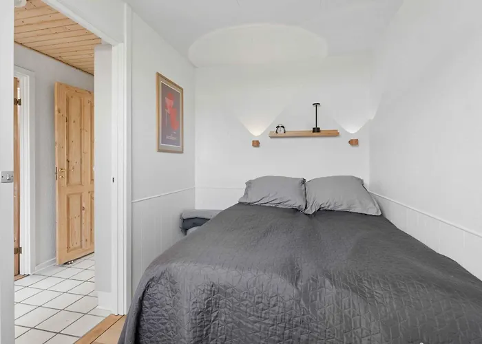 Cosy Small For 4 Persons